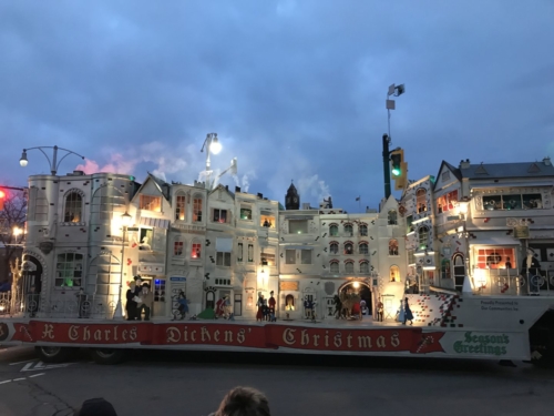 Schnee, Santa Parade, Food Festival, Eishockey - die letzten Tage in Hamilton